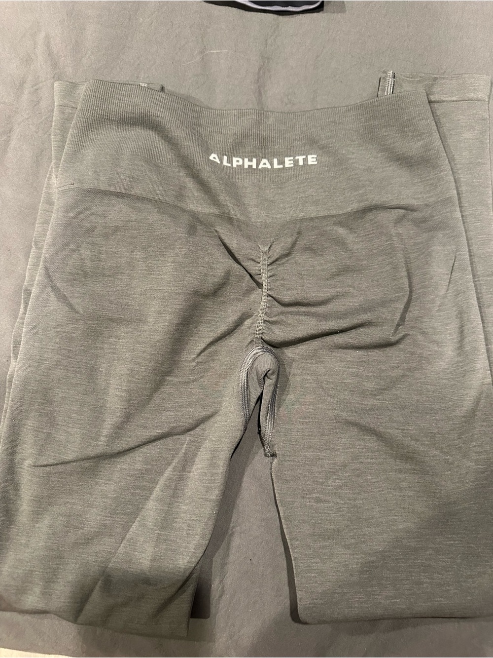Alphalete Woman’s Gray Seamless Active Leggings